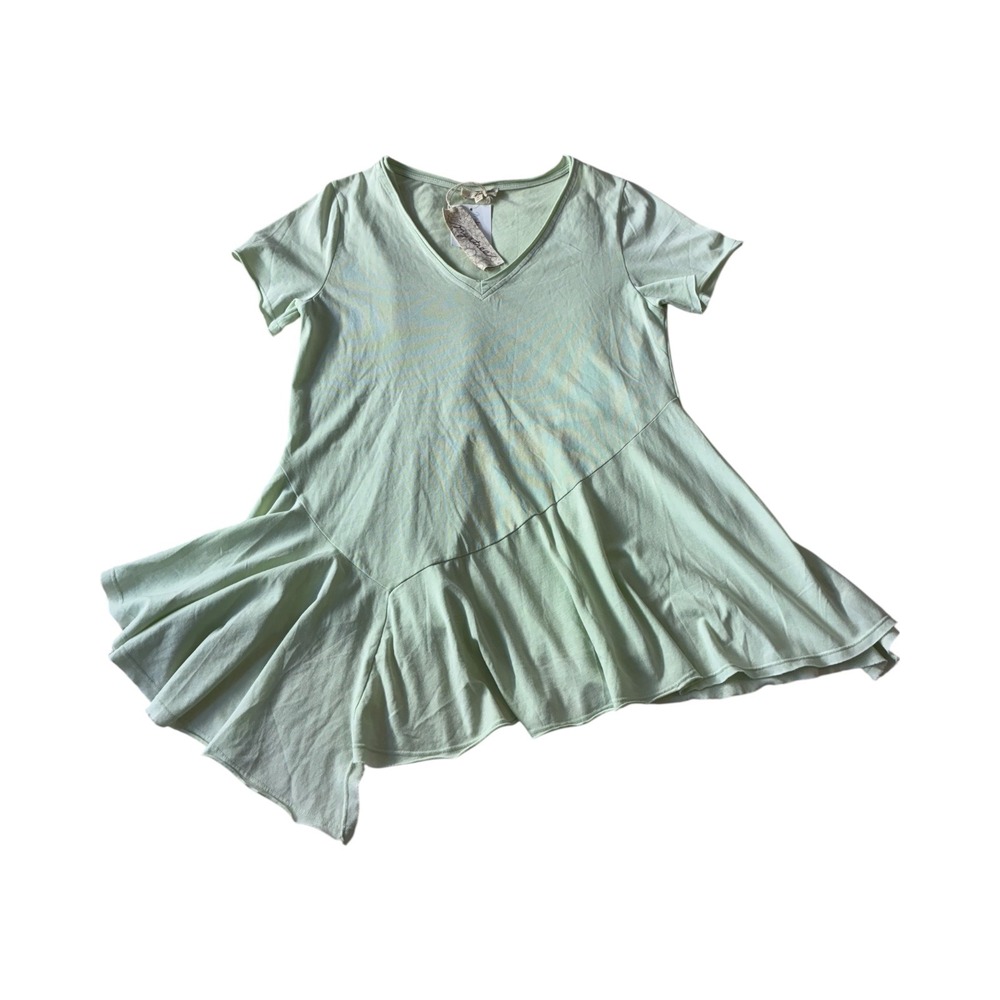 Mystree Green Asymmetrical Hem V Neck Short Sleeve Top Small NWT